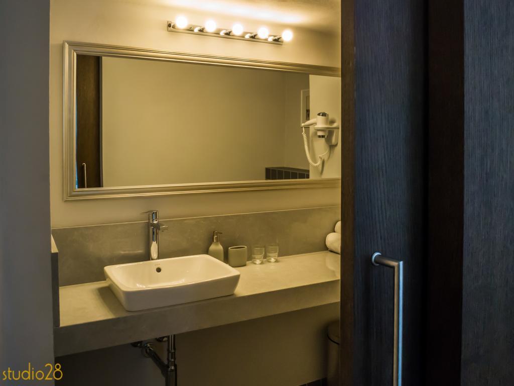 Studio28 Boutique Rooms 派尔努 客房 照片